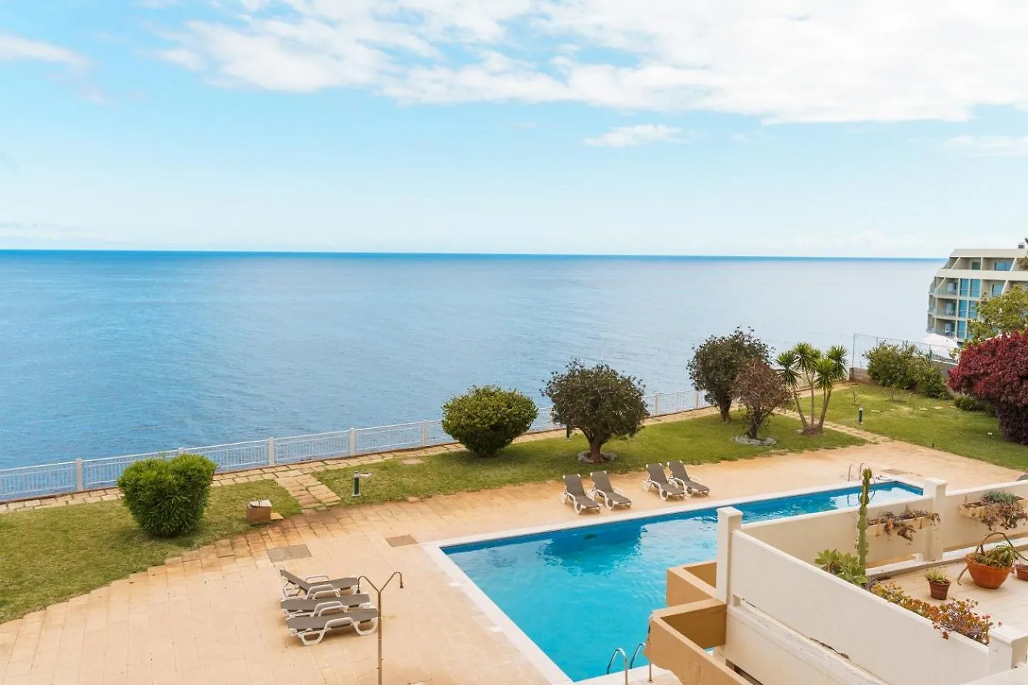 Appartement Sunny Getaway In Funchal Portugal